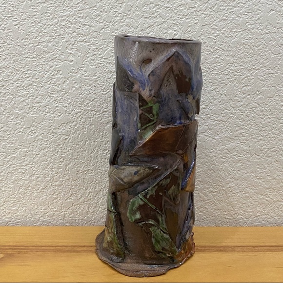 Vintage Unique Brutalist Clay Pottery Signed Hobbyist? 9.5” Cylindrical Vase - Picture 6 of 16